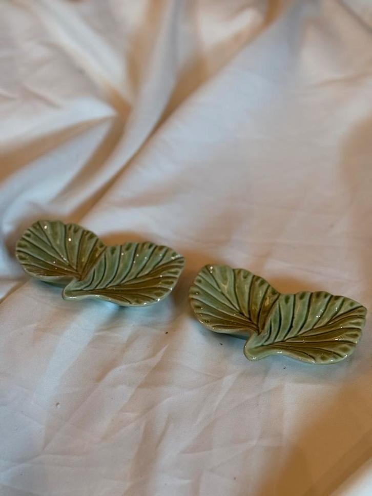 Bordallo Pinheiro Blaadjes - Mintgroen -  1x, Huis en Inrichting, Woonaccessoires | Schalen en Manden, Nieuw, Schaal, Overige vormen