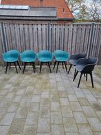 6 kuip stoelen van kunststof. 4 groene en 2 zwarte, Kunststof, Gebruikt, Ophalen of Verzenden