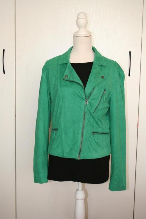 Groen suede bikerjack van Freequent, maat 42, Kleding | Dames, Jasjes, Kostuums en Pakken, Nieuw, Jasje, Maat 42/44 (L), Groen