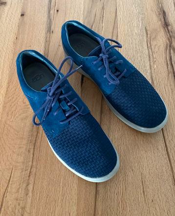 UGG veterschoenen sneakers donkerblauw maat 45,5 beschikbaar voor biedingen