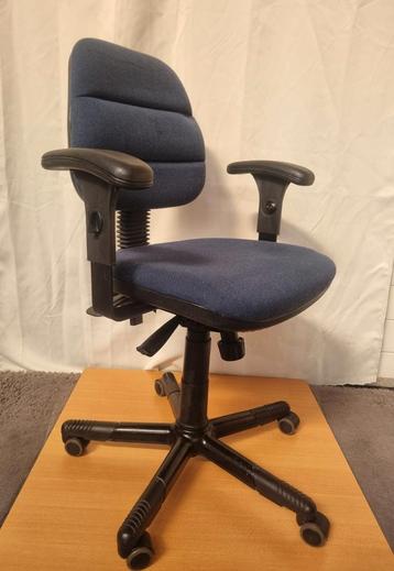bureaustoel degelijke ZGAN beschikbaar voor biedingen
