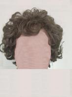 pruik middelblond haar  ~ toneel / verkleed / feest, Ophalen of Verzenden, Gebruikt, Hoed of Pruik