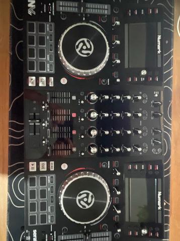 Numark NV DJ Controller - Zo goed als nieuw! beschikbaar voor biedingen