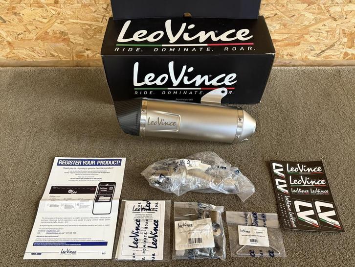 LeoVince LV One Evo uitlaat demper Vespa GTS 125 150 17-20, Motoren, Onderdelen | Overige, Nieuw, Verzenden