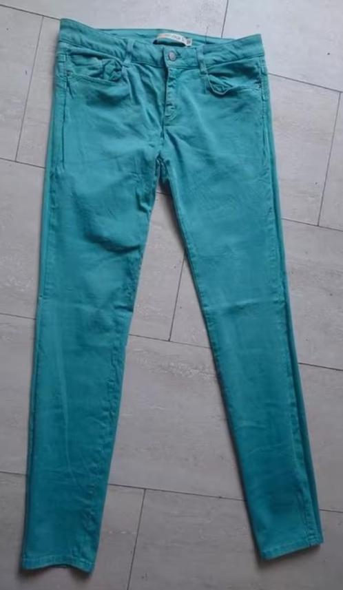 Groene spijkerbroek jeans ZARA maat 40, Kleding | Dames, Spijkerbroeken en Jeans, Zo goed als nieuw, W30 - W32 (confectie 38/40)