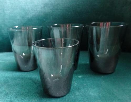 Kaj Franck: 3 likeur-en 1 schnaps bekertje rookglas, Antiek en Kunst, Antiek | Glas en Kristal, Ophalen