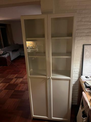 Billy / Oxberg kast van IKEA.
