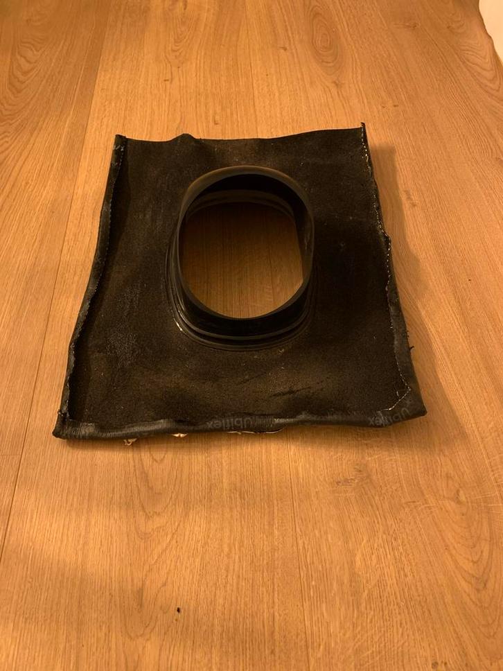 Ubiflex Dakdoorvoerpan Ø166mm - Zo goed als nieuw!, Doe-het-zelf en Verbouw, Dakpannen en Dakbedekking, Zo goed als nieuw, Dakpannen