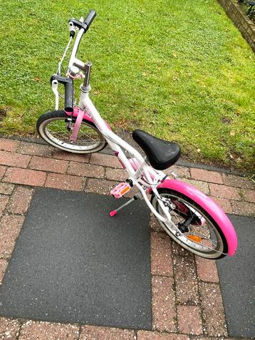 B Twin Meisjesfiets 16 inch beschikbaar voor biedingen
