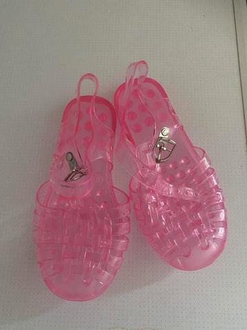 Waterschoenen maat 30 (roze) beschikbaar voor biedingen