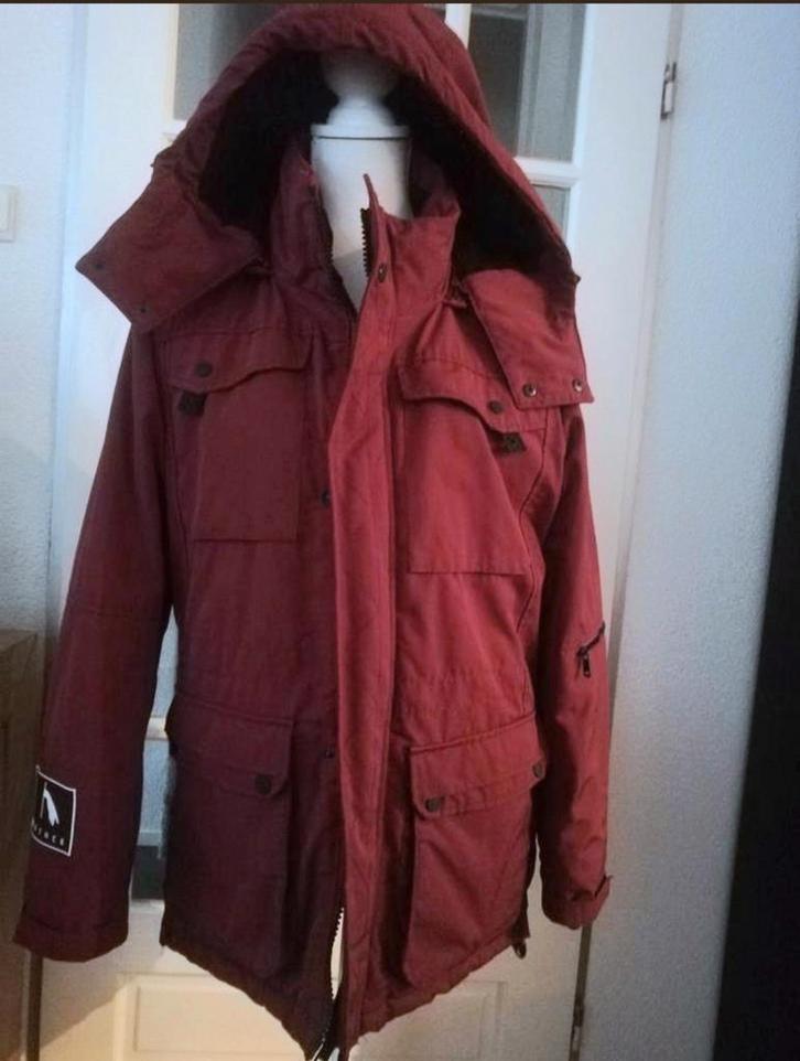 🌹Heerlijke warme leuke rode jas oksel tot oksel🌹m/l 55cm, Kleding | Dames, Jassen | Winter, Zo goed als nieuw, Maat 42/44 (L)