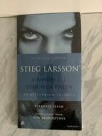 Luisterboek Stieg Larsson -> Mannen die vrouwen haten NIEUW, Ophalen of Verzenden, Stieg Larsson, Cd, Volwassene