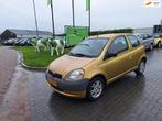 Toyota Yaris 1.0-16V VVT-i Terra / APK november 2026, Auto's, Toyota, Gebruikt, 400 kg, 68 pk, Origineel Nederlands