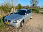 BMW 5-Serie 3.0 D 530 Touring AUT 2007 Grijs, Auto's, BMW, Automaat, Zwart, Leder, Stationwagon