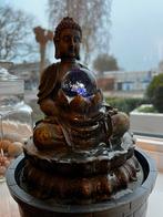 Boeddha beeld + waterval, met lichtbol die draait + adaptor, Huis en Inrichting, Ophalen of Verzenden, Gebruikt