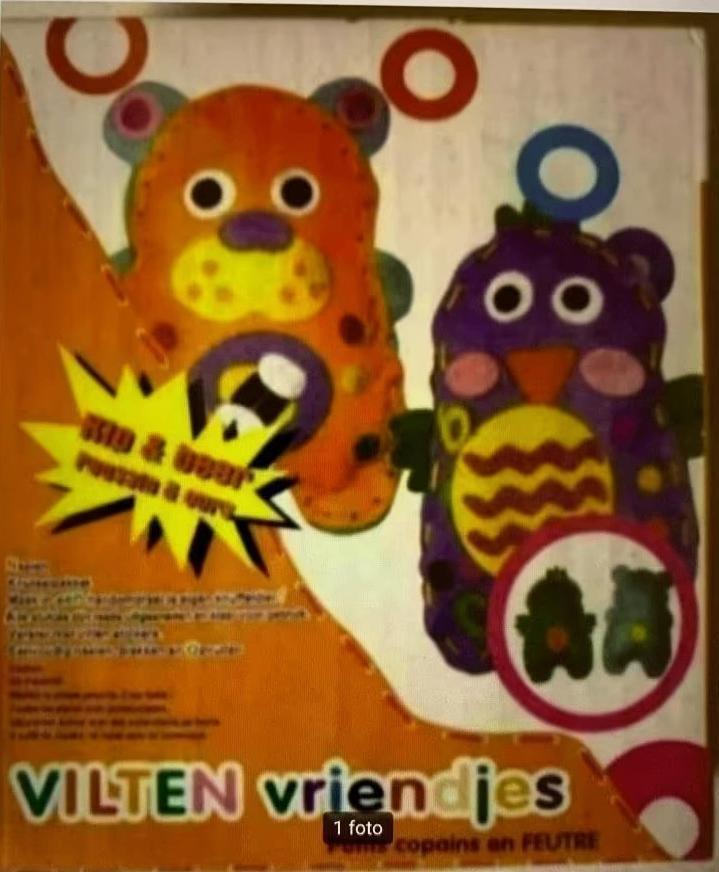 Vilten vriendjes kip en beer; knutselen, knutselpakket naaie, Hobby en Vrije tijd, Vilt, Nieuw, Figuurtje(s), Ophalen of Verzenden