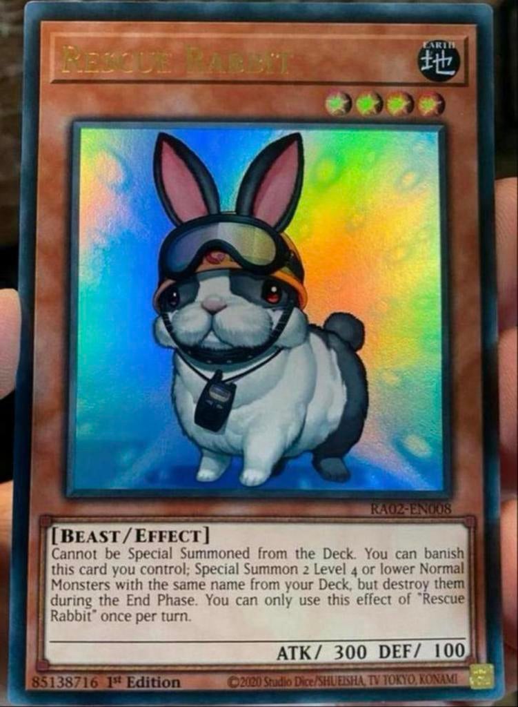 Yu-Gi-Oh! Rescue Rabbit  RA02 1st Edition !, Hobby en Vrije tijd, Verzamelkaartspellen | Yu-gi-Oh!, Zo goed als nieuw, Losse kaart