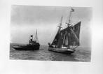 scheepvaart-foto-ursus, Verzamelen, Ophalen of Verzenden, Zo goed als nieuw, Motorboot, Boek of Tijdschrift