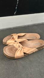Mooie slipper maat 40 zalmroze, Ophalen of Verzenden, Zo goed als nieuw, Roze