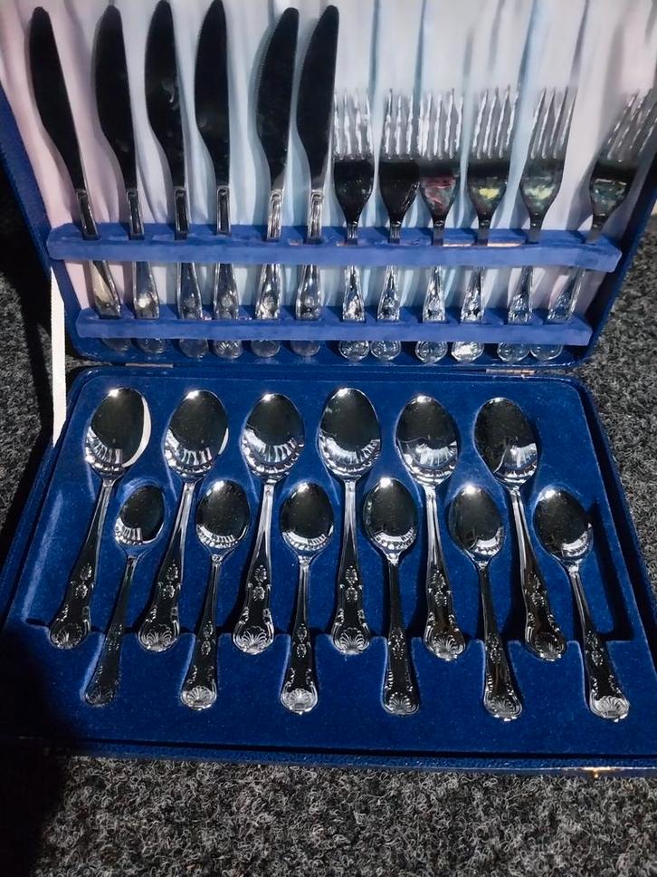 Vintage Bestekset in Blauwe Cassette - Made in England, Antiek en Kunst, Antiek | Bestek, Ophalen of Verzenden
