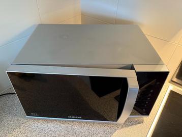 Samsung magnetron MW86N, ziet er als nieuw uit beschikbaar voor biedingen