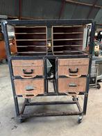 Industriële kast voor bijkeuken of garage, Met plank(en), Gebruikt, 100 tot 150 cm, Industrieel