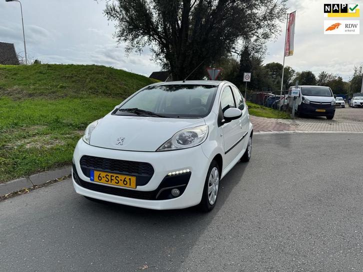 Peugeot 107 1.0 Active 2013 Airco 5drs, Auto's, Peugeot, Particulier, Te koop, ABS, Airbags, Airconditioning, Centrale vergrendeling