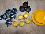 Mepal melamine borden jaren 70 en theeglazen geel, Ophalen of Verzenden, Zo goed als nieuw, Overige stijlen, Bord(en)