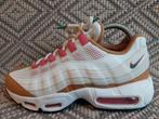 Nike Air Max 95 Powerwall White Wheat 38.5, Overige kleuren, Nike, Ophalen of Verzenden, Sneakers of Gympen