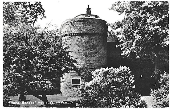 959527 Elburg Gld 1964 Rondeel Oude Stadsmuur Gelopen met, Verzamelen, Ansichtkaarten | Nederland, Gelopen, Gelderland, 1960 tot 1980