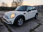 Mini 1.6 16V Cooper 2010 Wit, Voorwielaandrijving, 4 cilinders, 4 stoelen, Origineel Nederlands