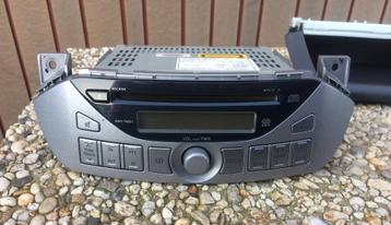 Radio CD Suzuki Alto Nissan Pixo beschikbaar voor biedingen