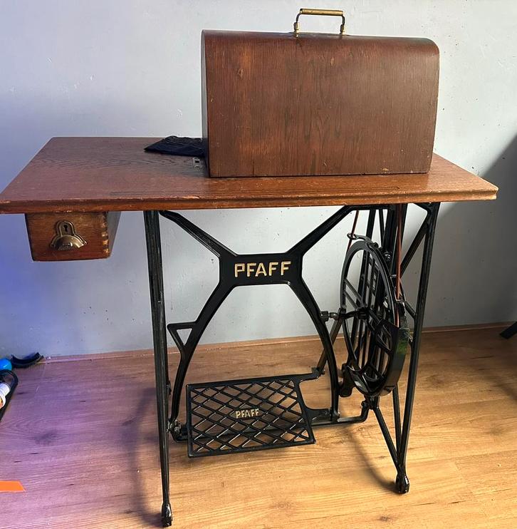 Antieke Pfaff Naaimachine Model 11 - Werkend, Antiek en Kunst, Antiek | Naaimachines, Ophalen