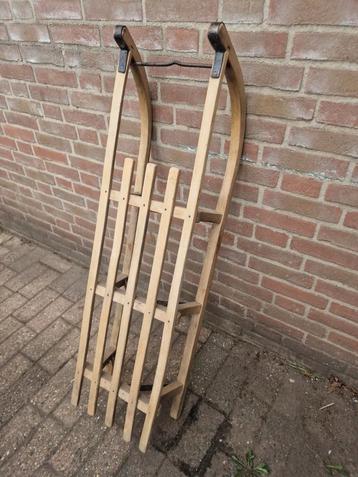 Vintage Houten Slee beschikbaar voor biedingen