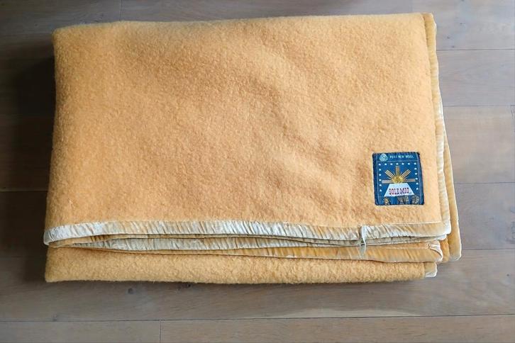 Vintage wollen deken - Warm & Stijlvol, Huis en Inrichting, Woonaccessoires | Plaids en Woondekens, Gebruikt, Ophalen of Verzenden