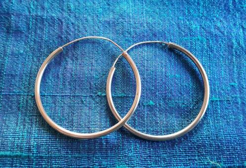 Vintage Zilveren Creolen.  GRATIS VERZENDING., Sieraden, Tassen en Uiterlijk, Antieke sieraden, Oorbellen, Zilver, Verzenden