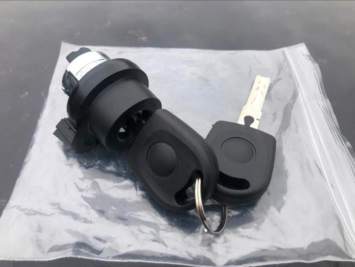 Contactslot, Auto-onderdelen, Elektronica en Kabels, Skoda, Ophalen of Verzenden