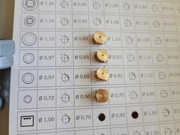 Sproeiers en aansluiting voor flessengas ombouw fornuis beschikbaar voor biedingen