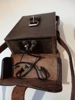 Militaria, batterij WOII in leren etui, Ophalen of Verzenden, Landmacht, Nederland, Overige typen