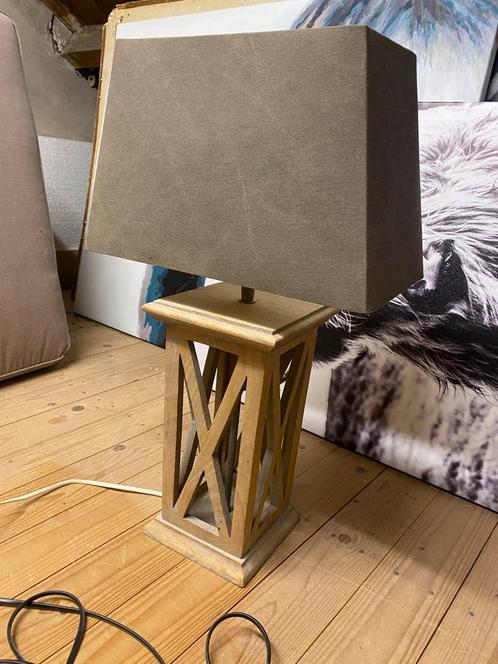 Leuke lamp, Huis en Inrichting, Lampen | Tafellampen, Zo goed als nieuw, Minder dan 50 cm, Hout, Ophalen of Verzenden