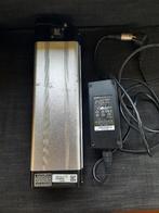 fietsaccu met oplader, Ophalen of Verzenden, Gebruikt