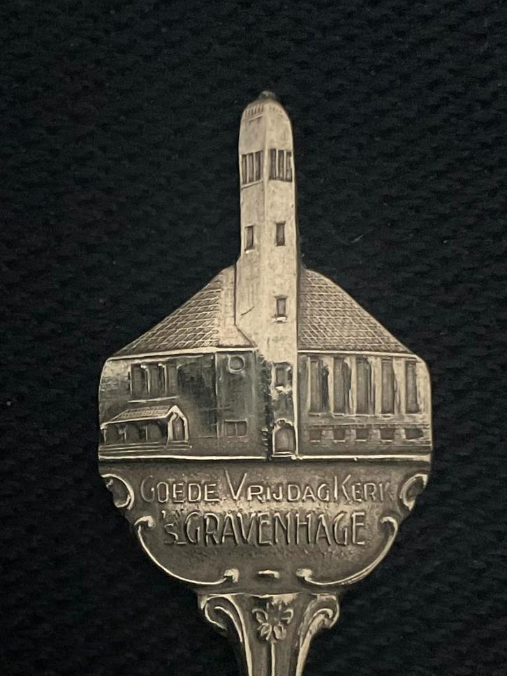 Lepeltje uit Den Haag, Antiek en Kunst, Antiek | Bestek, Ophalen of Verzenden