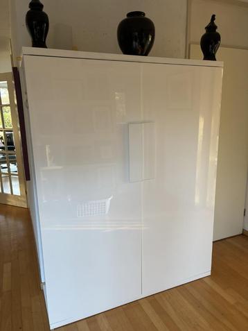 Woonkamer / Buffet kast Goossens hoogglans wit beschikbaar voor biedingen