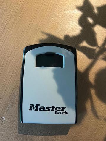 Master Lock sleutelkluis – Zo goed als nieuw! beschikbaar voor biedingen