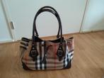 Burberry-style handtas, in nieuwstaat., Sieraden, Tassen en Uiterlijk, Tassen | Damestassen, Ophalen, Zo goed als nieuw, Beige