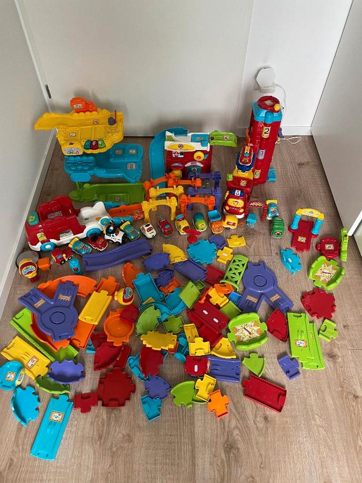 Zeer uitgebreide set Toetoet auto's, Kinderen en Baby's, Speelgoed | Vtech, Zo goed als nieuw, 6 maanden tot 2 jaar, Ophalen