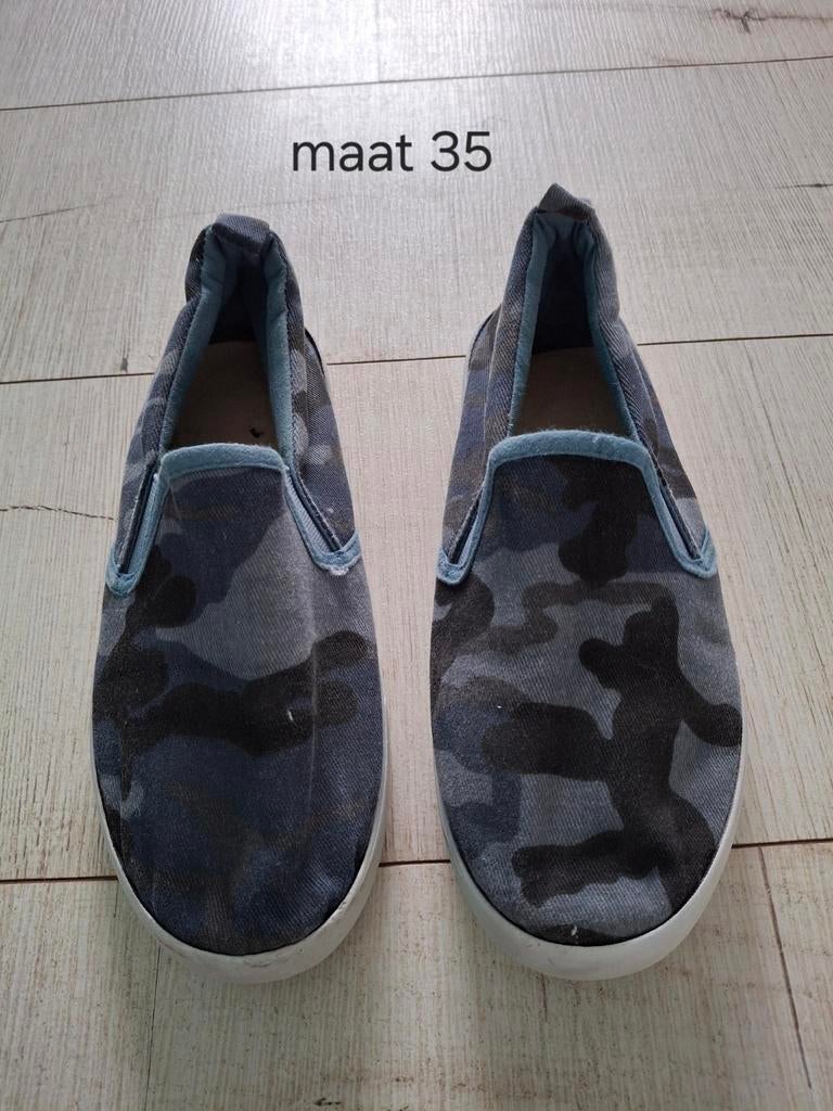 Gymschoenen maat 35, Kinderen en Baby's, Kinderkleding | Schoenen en Sokken, Ophalen of Verzenden, Zo goed als nieuw, Onbekend