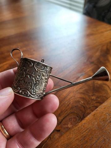 Zilveren Miniatuur Gieter beschikbaar voor biedingen