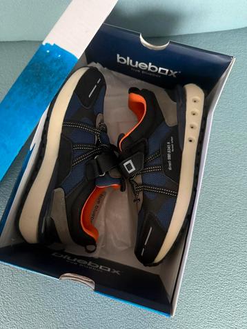 Sneakers maat 34 beschikbaar voor biedingen