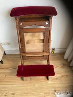Mooie oude bidstoel uit Amsterdamse kerk., Antiek en Kunst, Antiek | Meubels | Stoelen en Banken, Ophalen